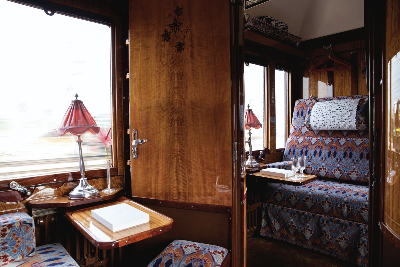 luxury train travel london to venice